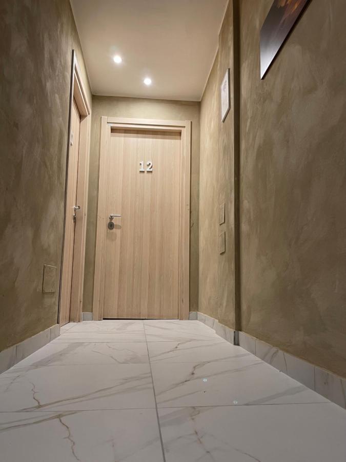 Lion Guest house *